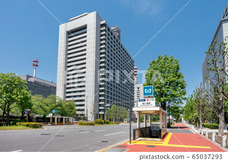 公共管理部 65037293