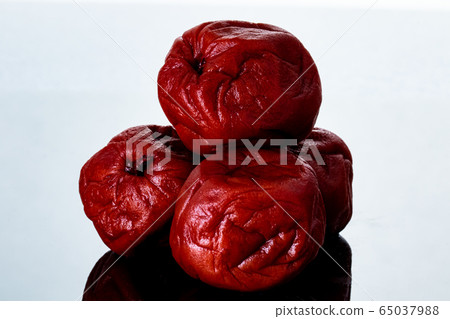 Salted plum Salted plum 65037988