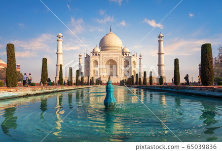 Taj Mahal monument, beautiful day view, India Taj Mahal monument, beautiful day view, India 65039836