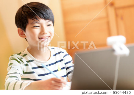 家庭學習在線課堂小學形象 家庭學習在線課堂小學形象 65044480