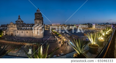 Zocalo square and Metropolitan cathedral of Mexico city at night 65046333