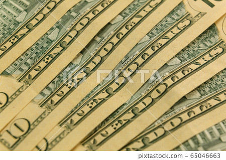 ten dollar bills 65046663