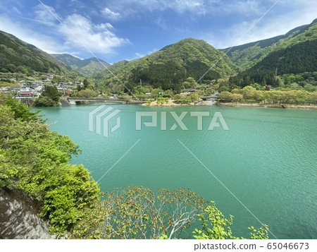 淡澤湖清新綠色風光 淡澤湖清新綠色風光 65046673