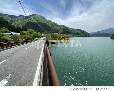 Lake Tanzawa fresh green scenery Lake Tanzawa fresh green scenery 65046690