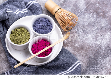 Green, blue and pink matcha powder Green, blue and pink matcha powder 65046752