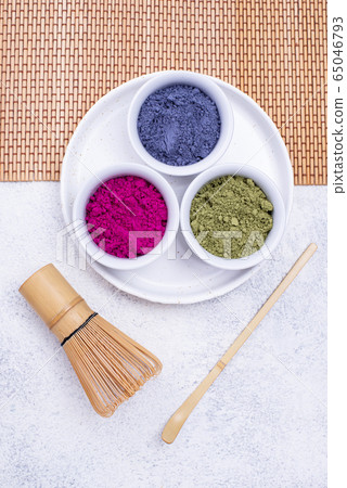 Green, blue and pink matcha powder Green, blue and pink matcha powder 65046793