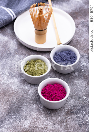 Green, blue and pink matcha powder Green, blue and pink matcha powder 65046794