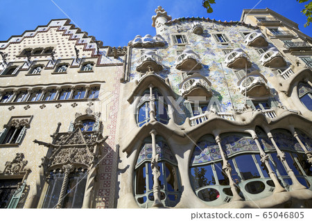 The facade of the house Casa Battlo, Barcelona The facade of the house Casa Battlo, Barcelona 65046805