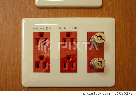 Medical outlet in hospital bed Medical outlet in hospital bed 65050272