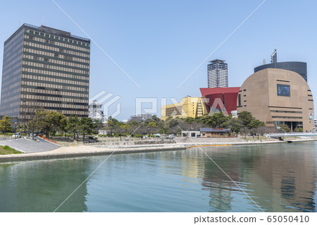 福岡縣北九州市北九州市役所、小倉城、River Walk 俯瞰北九州的小倉街景 福岡縣北九州市北九州市役所、小倉城、River Walk 俯瞰北九州的小倉街景 65050410