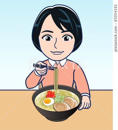 Woman eating ramen 65054191