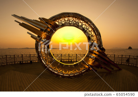 Sunset, sunset, west sea 65054590