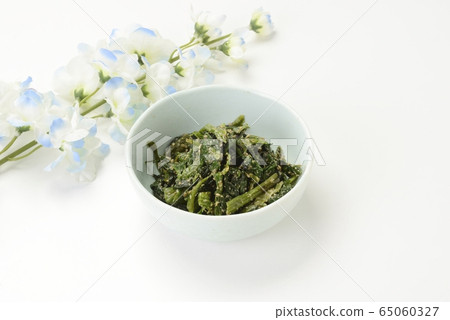 Sesame with spinach Sesame with spinach 65060327