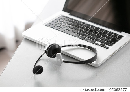 Personal computer headset 65062377