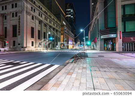 《Tokyo》Tokyo where people disappeared, Nihonbashi Muromachi, a self-restraint mood 《Tokyo》Tokyo where people disappeared, Nihonbashi Muromachi, a self-restraint mood 65063094