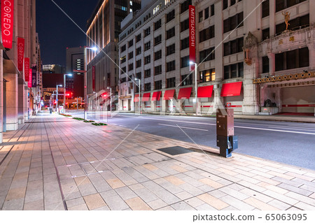 《Tokyo》Tokyo where people disappeared, Nihonbashi Muromachi, a self-restraint mood 《Tokyo》Tokyo where people disappeared, Nihonbashi Muromachi, a self-restraint mood 65063095