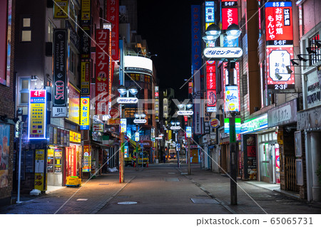 "Tokyo" Shibuya center street where people disappeared, Tokyo in a self-restraint mood "Tokyo" Shibuya center street where people disappeared, Tokyo in a self-restraint mood 65065731