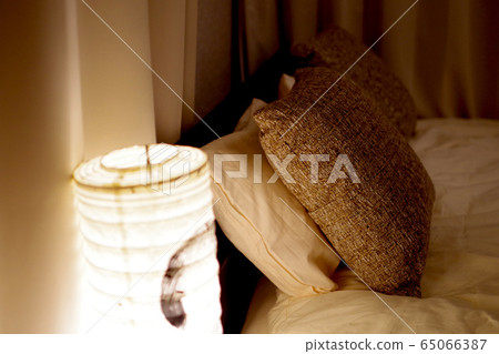 Japanese style bedroom 65066387