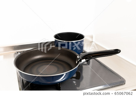 Kitchen and utensils Kitchen and utensils 65067062