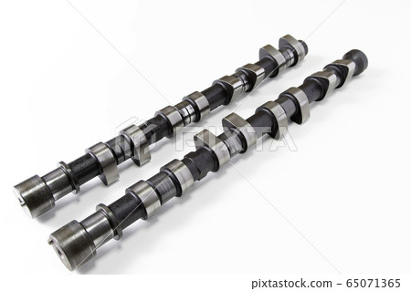 Camshaft 65071365