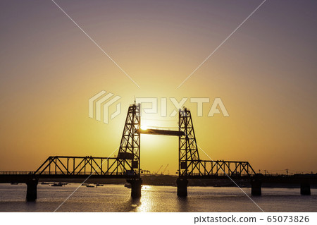 國家指定的重要文化財產美麗的築後川正海橋 65073826