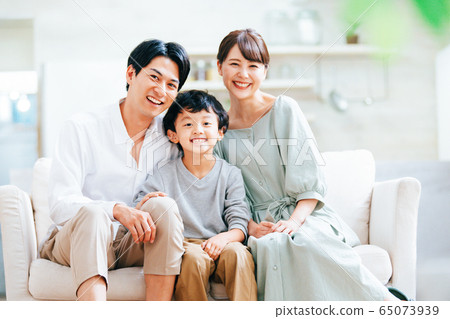 年輕的家庭 65073939