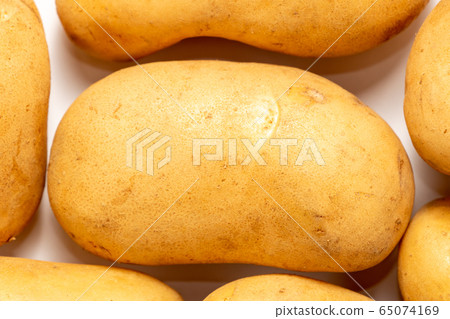 New potato (make-in). 65074169