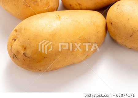 New potato (make-in). 65074171