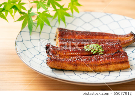 Braised eel 65077912