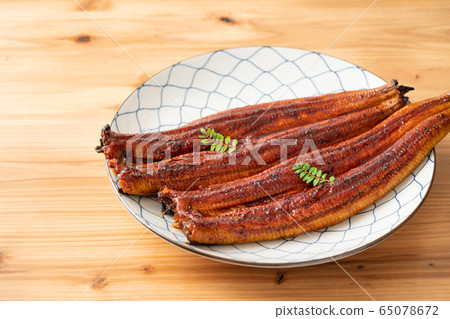 Oversized Unagi Kabayaki Nio Oversized Unagi Kabayaki Nio 65078672