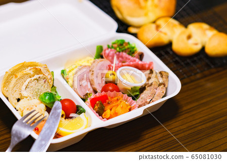 開胃菜外賣食品午餐交付意大利意大利美食晚餐訂單 開胃菜外賣食品午餐交付意大利意大利美食晚餐訂單 65081030