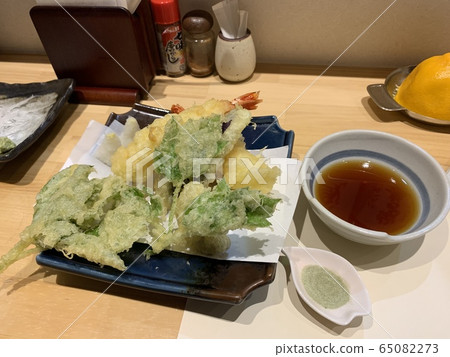 Tempura of tomorrow leaves you can enjoy in Yakushima 65082273