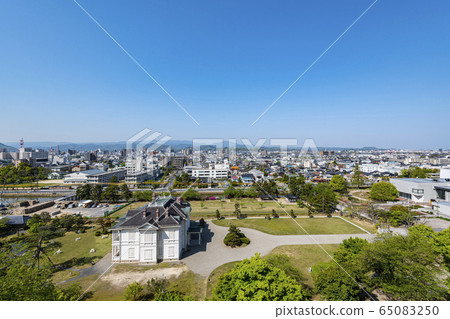 Tottori City, Tottori Prefecture, Tottori cityscape on a clear day Tottori City, Tottori Prefecture, Tottori cityscape on a clear day 65083250