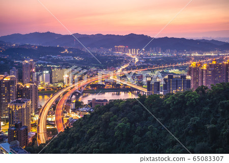 night view of new Taipei with the highway 65083307