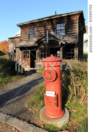Sapporo, Hokkaido, Hokkaido's pioneering village in autumn, old post box Sapporo, Hokkaido, Hokkaido's pioneering village in autumn, old post box 65084702