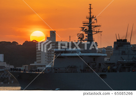 關門海峽（福岡縣）的日落 65085266