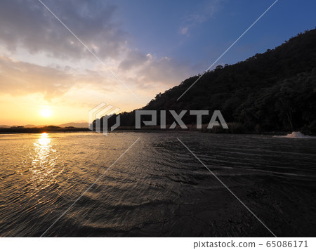 Sun Moon Lake at dusk, Nantou, Taiwan 65086171