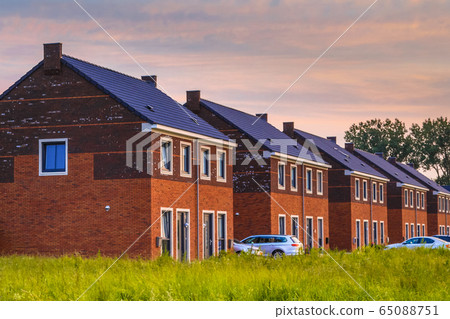 Street with modern family houses Street with modern family houses 65088751