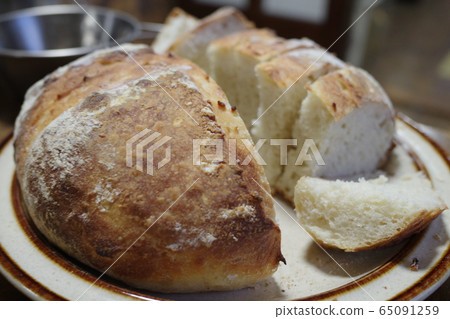 Japanese very delicious homemade bread Japanese very delicious homemade bread 65091259