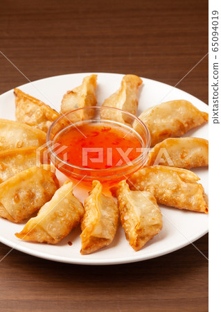 fried gyoza fried gyoza 65094019