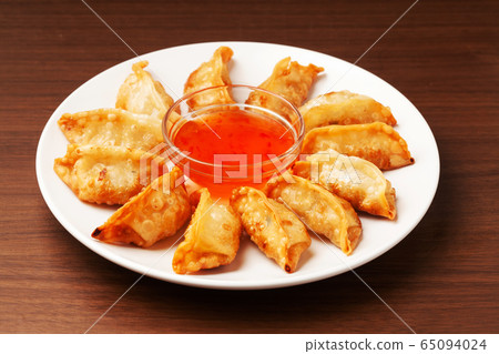 fried gyoza fried gyoza 65094024