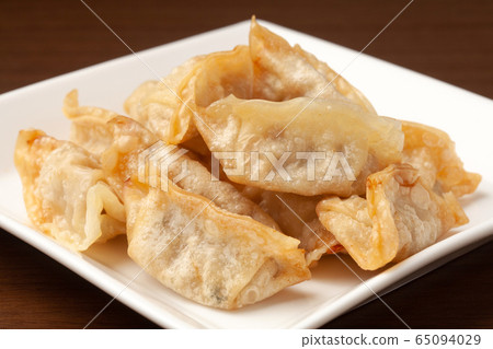 fried gyoza	 65094029
