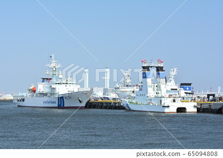 Yokohama Minato Mirai 65094808