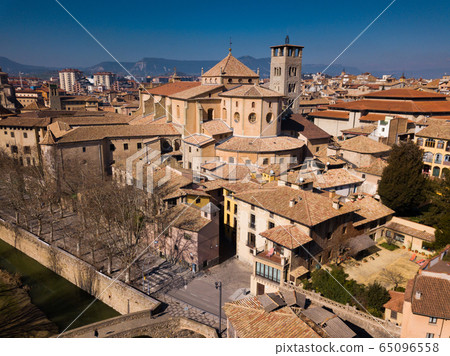 Views from the height of the historic part city with cathedral in Vic 65096558