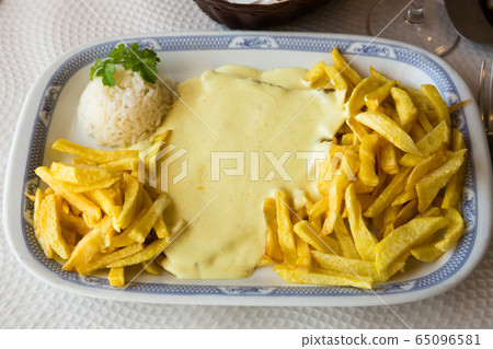 Veal steak with cream sauce Veal steak with cream sauce 65096581