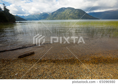 Lago Mascardi view 65096980