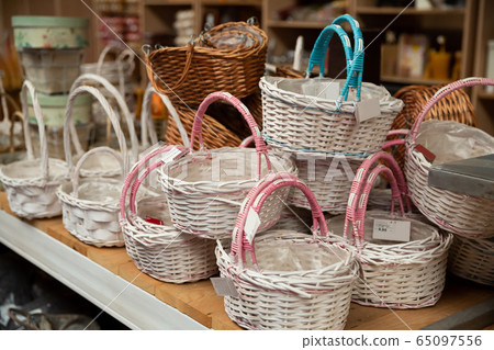 Wickerwork on shop showcase Wickerwork on shop showcase 65097556