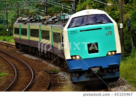 Rapid trains running on the Shin-Etsu Main Line Series 485 3000 series Rapid trains running on the Shin-Etsu Main Line Series 485 3000 series 65103467