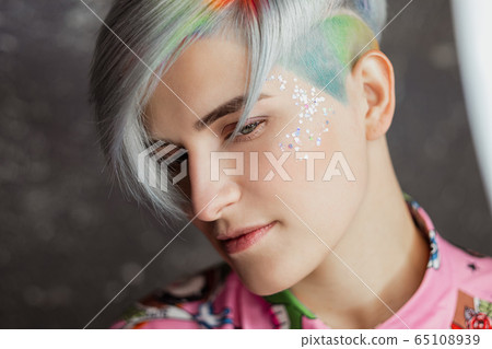 Portrait of a young beautiful girl in a pink... - Stock Photo [65108939] -  PIXTA