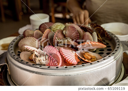 Scallop steamed dish Scallop steamed dish 65109119
